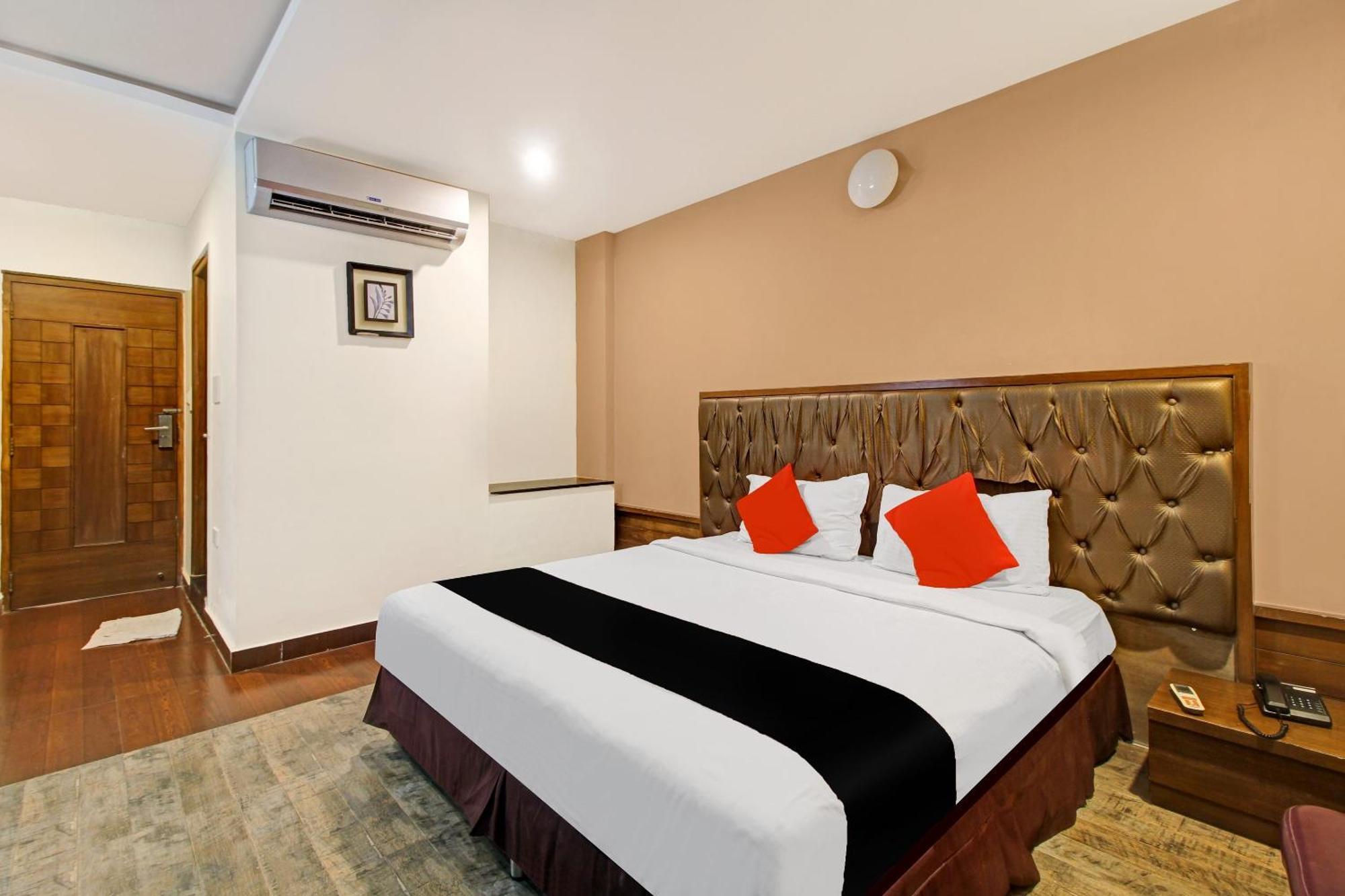 Collection O 82357 Hotel Surabhi Pride Trimulgherry Εξωτερικό φωτογραφία